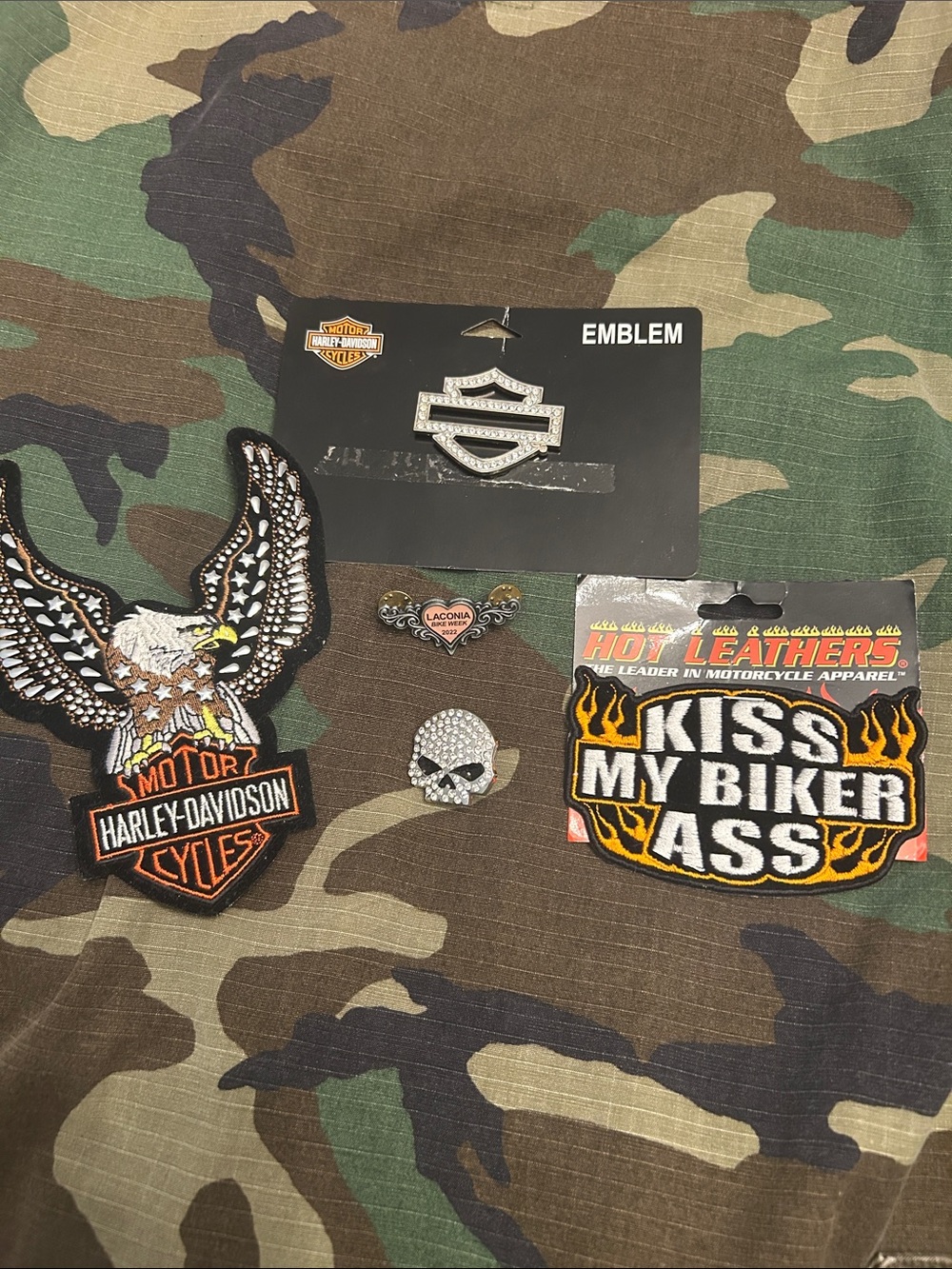 Harley-Davidson Eagle & Patch and brooches bundle